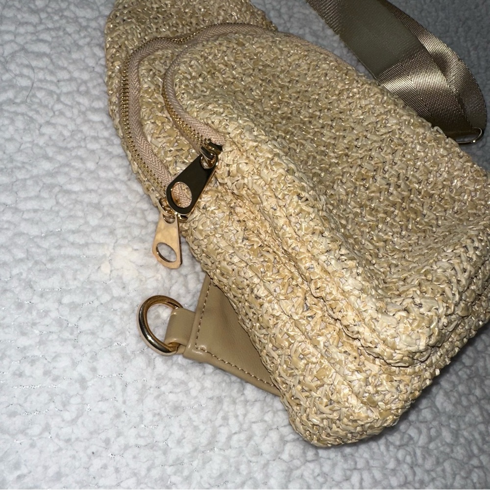 Urban Expressions straw woven crossbody sling bag adjustable strap zippers gold - Picture 2 of 15
